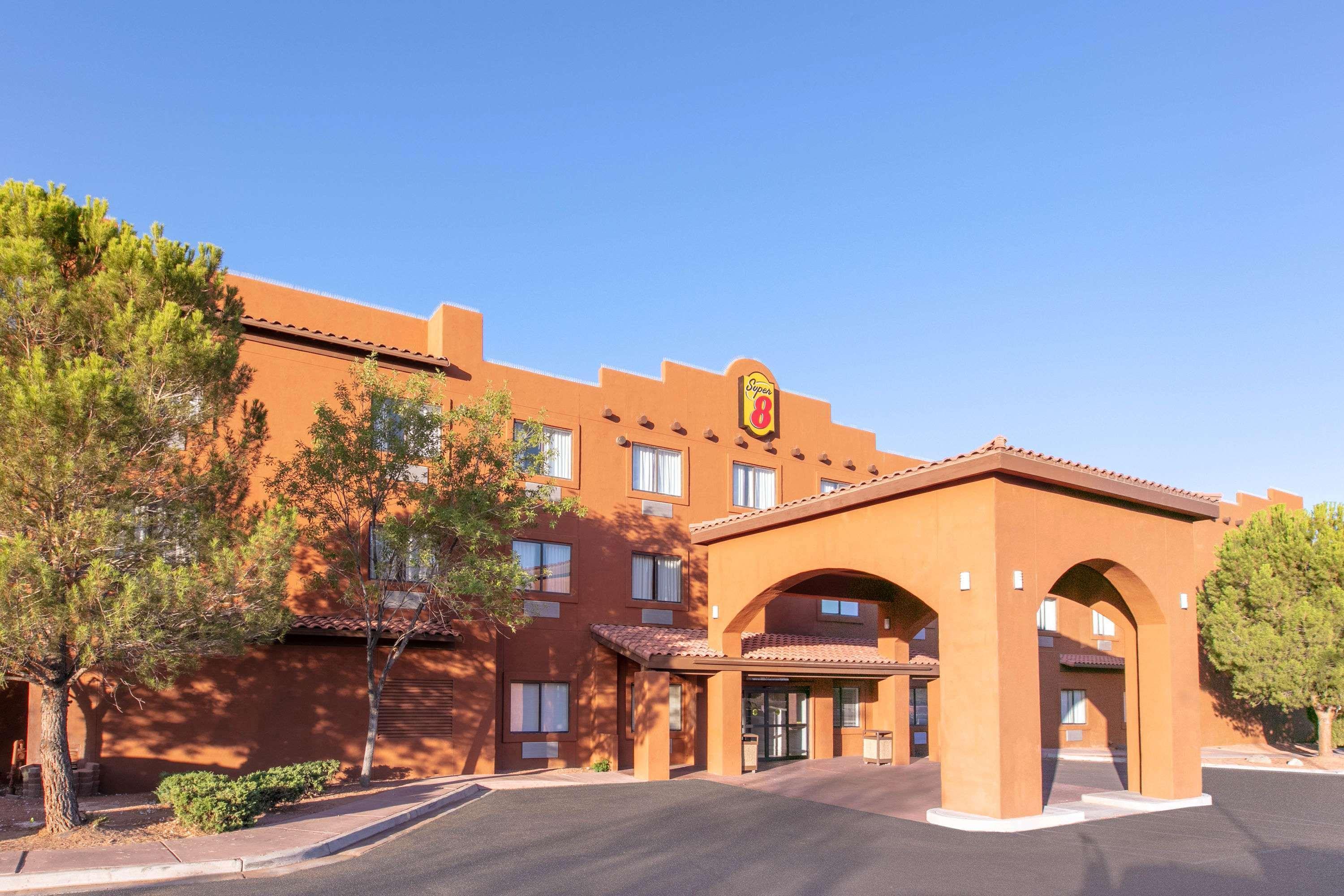 Super 8 By Wyndham Page/Lake Powell Exterior photo